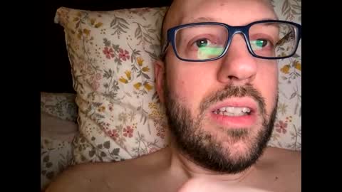 HugeSecret online show from January 25, 2:03 pm