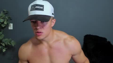 twitter REECET26 instagram RECCETAYLOR online show from January 5, 5:27 pm