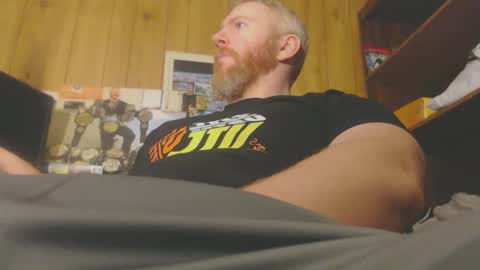 Snapshot of redhead4fun chatting on December 16, 12:15 am theredhead4fun online show from December 16, 12:15 am