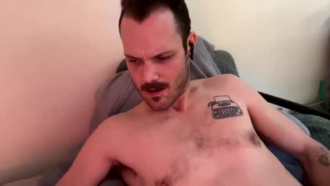 Reed Thomas online show from February 8, 3:52 am