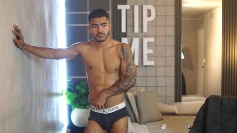 Reik online show from November 20, 12:48 pm