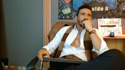   REIKO  online show from April 15, 7:58 pm