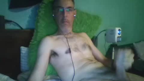 reyes_albert2006 online show from November 3, 7:34 am