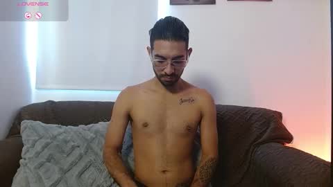 REY PABLO Independent online show from January 6, 8:35 pm