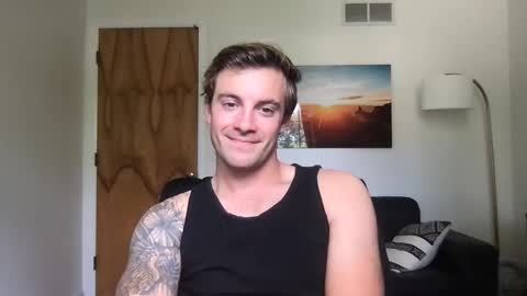 Snapshot of rguy114 chatting on September 25, 3:44 pm Ryan online show from September 25, 3:44 pm