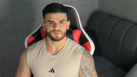 Snapshot of ricardogonzalez666 chatting on January 3, 1:05 am ricardogonzalez666 online show from January 3, 1:05 am