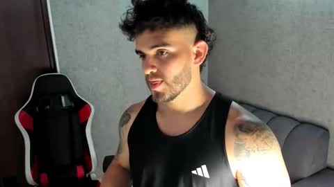 Snapshot of ricardogonzalez666 chatting on October 15, 4:36 pm ricardogonzalez666 online show from October 15, 4:36 pm