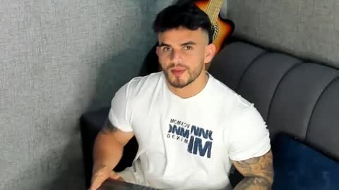 Snapshot of ricardogonzalez666 chatting on October 1, 11:52 pm ricardogonzalez666 online show from October 1, 11:52 pm