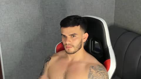 Snapshot of ricardogonzalez666 chatting on February 25, 7:03 pm ricardogonzalez666 online show from February 25, 7:03 pm