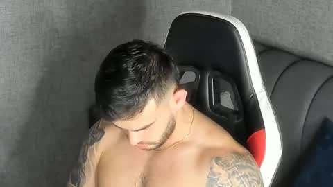 Snapshot of ricardogonzalez666 chatting on March 9, 9:57 pm ricardogonzalez666 online show from March 9, 9:57 pm