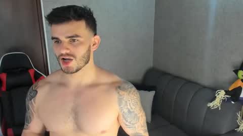Snapshot of ricardogonzalez666 chatting on February 24, 4:26 pm ricardogonzalez666 online show from February 24, 4:26 pm