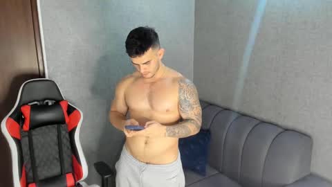 Snapshot of ricardogonzalez666 chatting on February 6, 11:04 pm ricardogonzalez666 online show from February 6, 11:04 pm