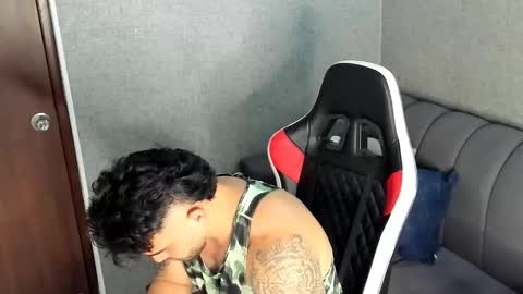 Snapshot of ricardogonzalez666 chatting on October 18, 2:38 am ricardogonzalez666 online show from October 18, 2:38 am