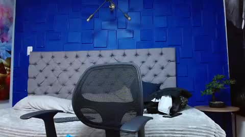 richar_voller online show from January 14, 11:10 am