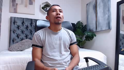 richar_voller online show from January 29, 11:20 am