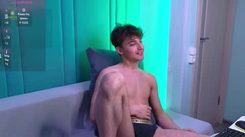 Richard online show from December 5, 5:09 pm