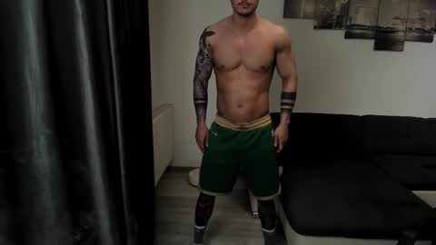 RichardDarell online show from April 22, 5:14 am