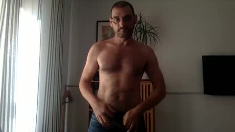 Snapshot of rickcamman chatting on January 29, 8:18 am Rick online show from January 29, 8:18 am