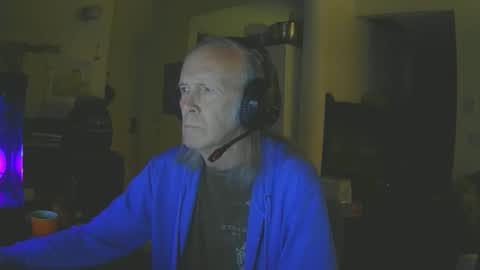 Snapshot of rickl56 chatting on October 24, 12:35 am rickl56 online show from October 24, 12:35 am