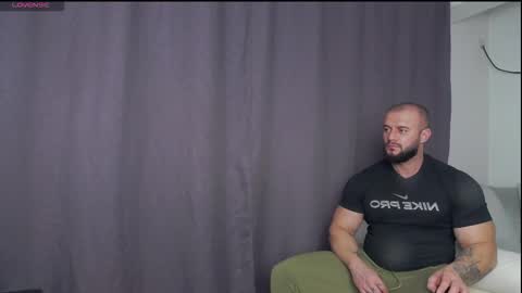 rickymiami1 online show from November 25, 9:06 pm