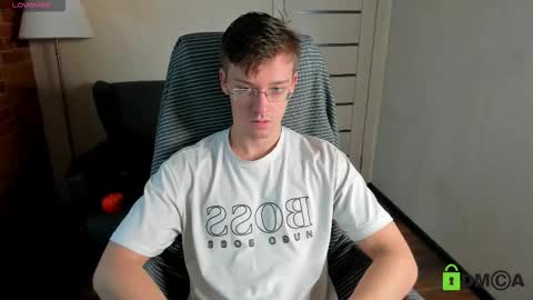 VAnitas online show from November 2, 10:30 am