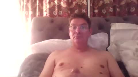 rjg4095 online show from November 19, 6:52 pm