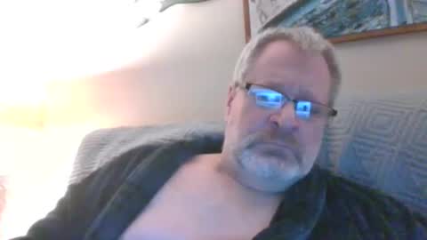 rob872217 online show from January 27, 1:30 pm