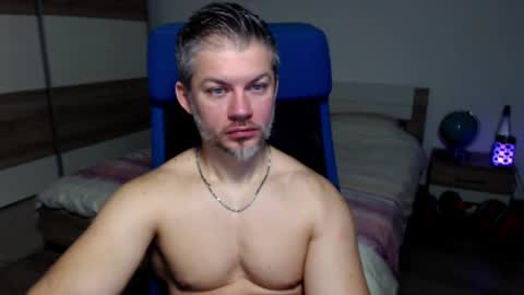 robbyshawz online show from December 11, 5:22 am