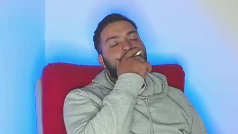 Stiven - online show from February 12, 7:58 am