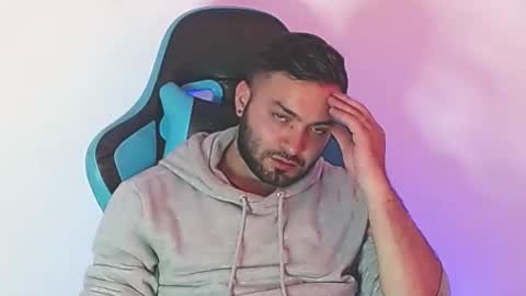 Stiven - online show from December 21, 5:54 pm