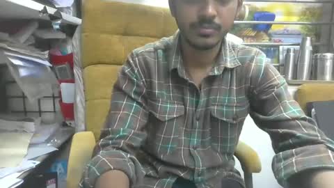 Snapshot of robertsalia220 chatting on March 7, 1:07 pm Robertsalia online show from March 7, 1:07 pm