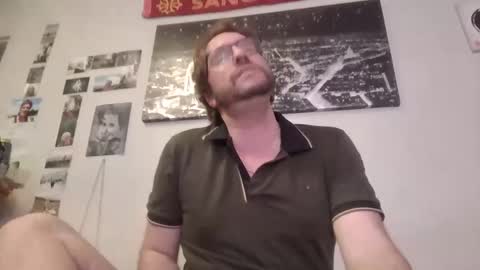 robinouhot online show from February 21, 1:33 pm