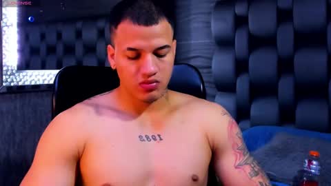 rocco_santos online show from October 5, 12:03 am