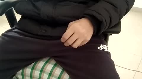 rockysam090 online show from January 7, 11:00 am