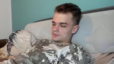 taylor fox online show from October 4, 4:23 pm