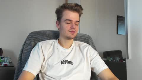 taylor fox online show from December 17, 1:38 pm