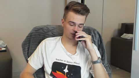 taylor fox online show from January 8, 2:03 pm