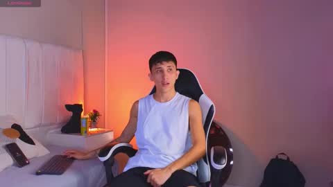 Rome online show from April 1, 7:33 pm