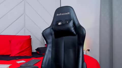 Romeo Ricci online show from February 19, 4:11 pm