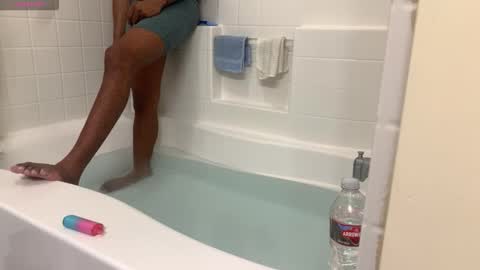 romeotyn online show from February 21, 7:48 pm