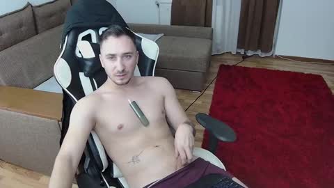 ionut online show from December 14, 1:50 am