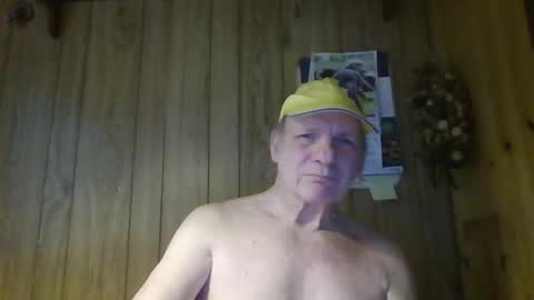 roses2u1958 online show from March 16, 5:44 am