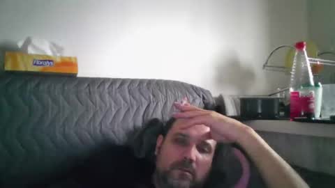 rul3ssuck online show from January 7, 8:30 am