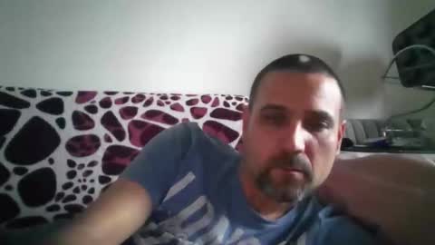 rul3ssuck online show from November 6, 8:17 am