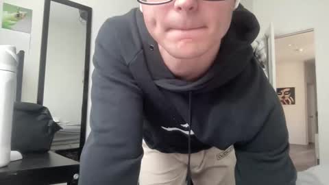 ryan online show from December 3, 8:26 pm