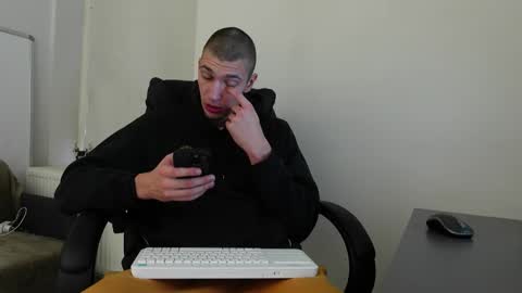 RYAN DOZER online show from November 8, 7:11 am