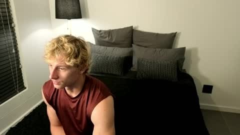 Ryan gainzz online show from April 15, 5:13 pm