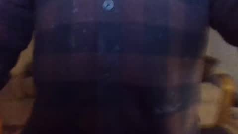 Snapshot of ryanbishops01 chatting on January 6, 1:09 am Ryland online show from January 6, 1:09 am