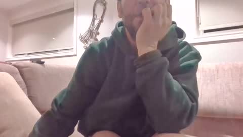 Snapshot of ryanbishops01 chatting on January 27, 3:15 am Ryland online show from January 27, 3:15 am