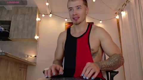 Ryan Blue ig ryannblue online show from November 30, 11:51 pm